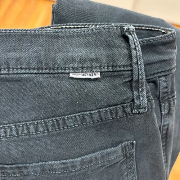 MOTHER JEANS | High Waisted Rascal Ankle Fray - Size 28 - Picture 8 of 12